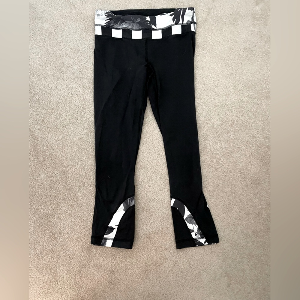 Lululemon crop leggings